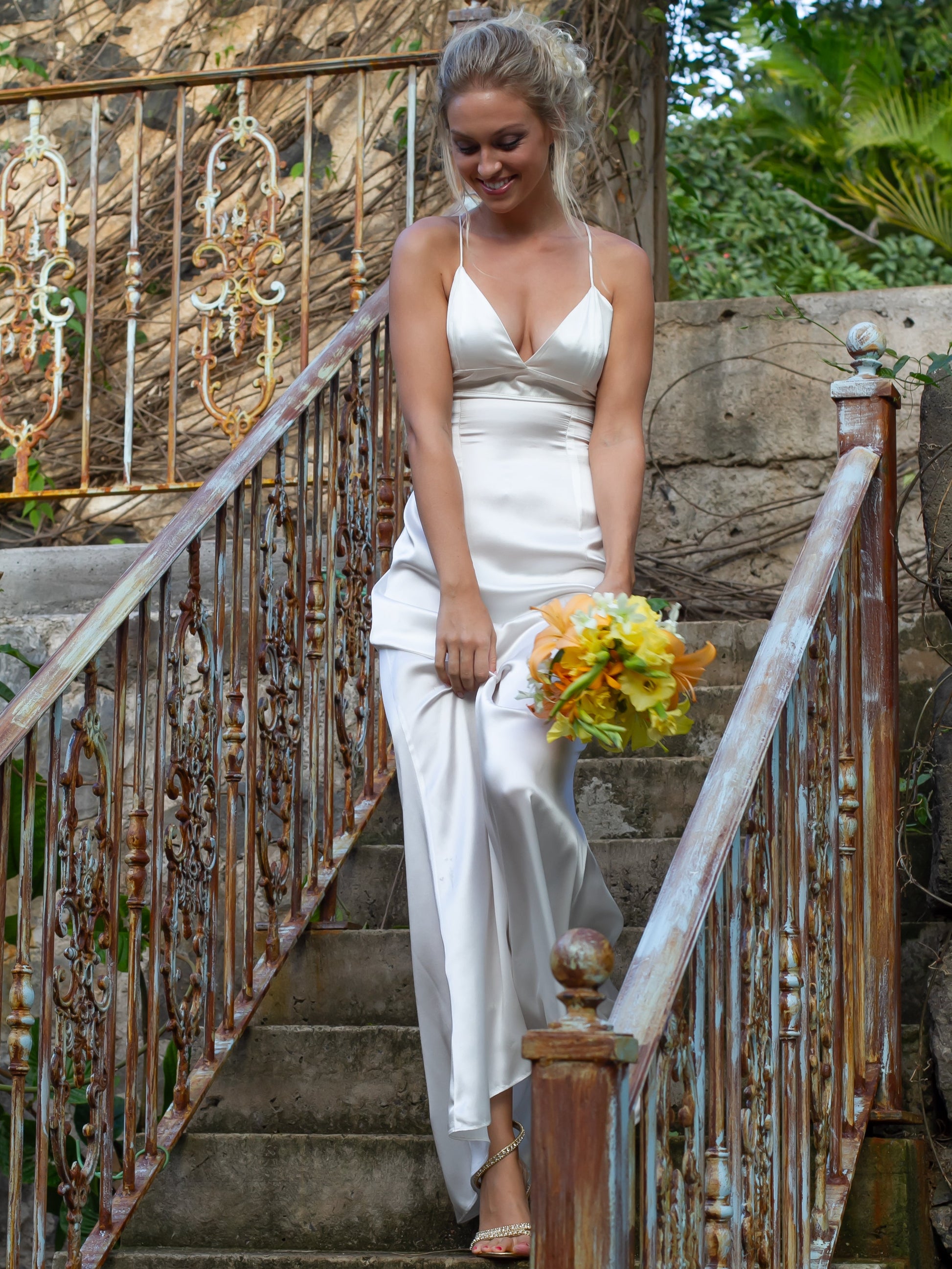 Custom Silk Shelly Dress Bridal Gown Lace Up Sleeveless Full