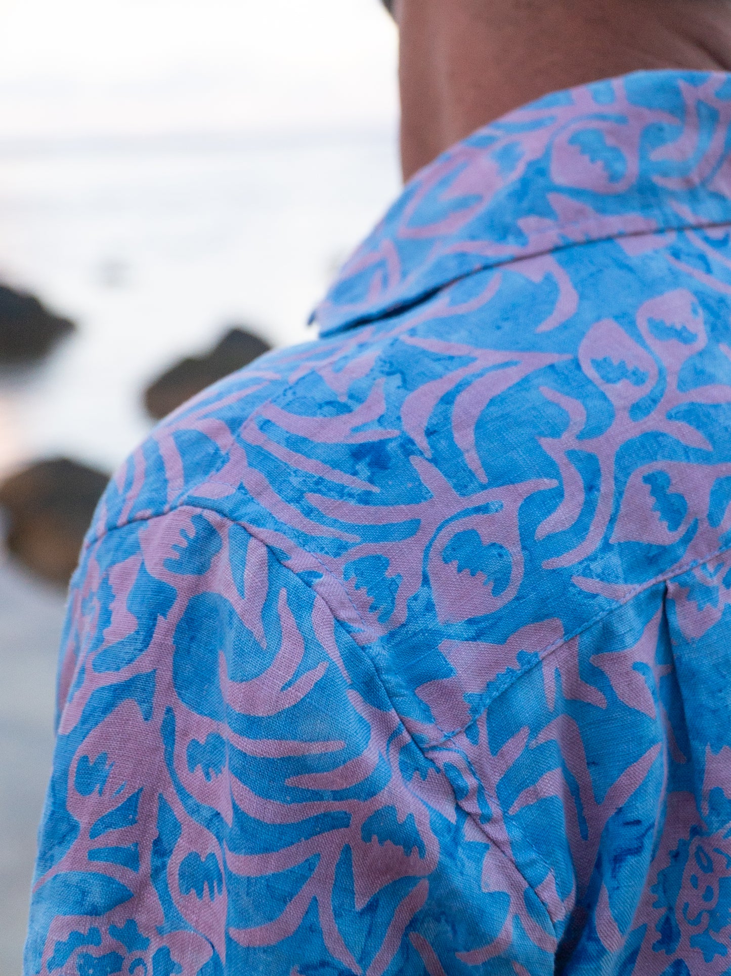 Mens Linen Batik Amalfi Shirt Short Sleeve Blue Beach Wedding Close