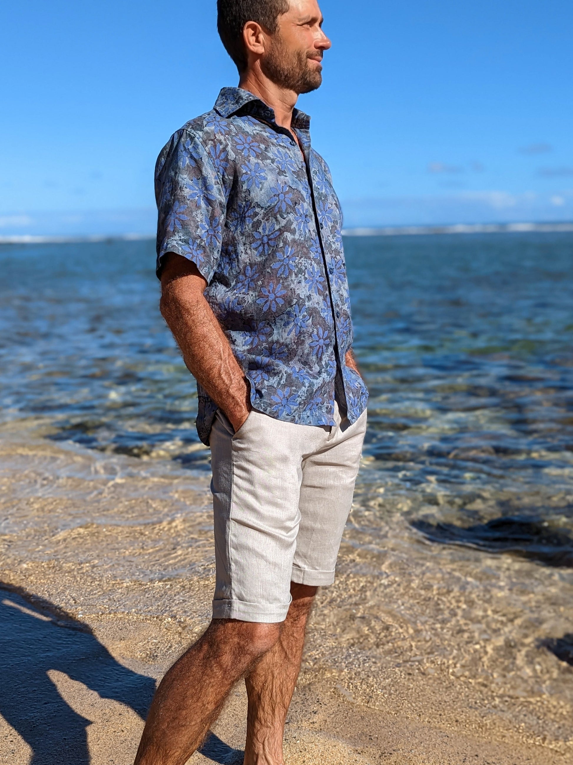 Mens Linen Pleated Harbor Shorts Ash Cuffed Hem Outfit